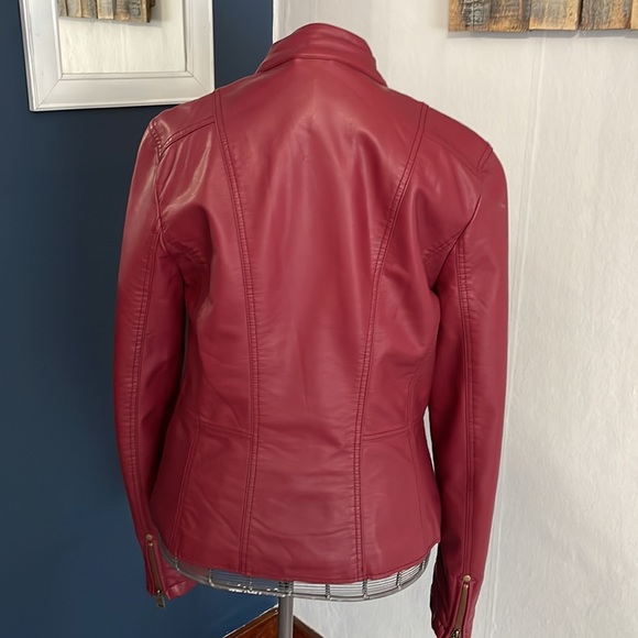 TCEC Burgundy faux leather jacket - Picture 2 of 8